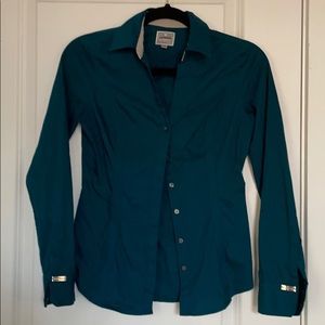 Express fitted button down